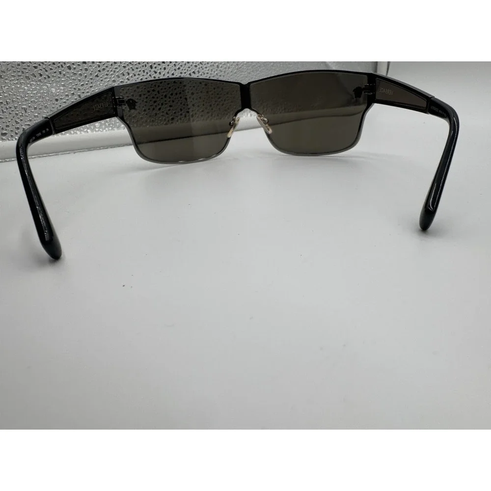 Versace MOD 2206 Shield Sunglasses Gunmetal Metal Frame Grey Lens 72-05‎ 130 New
